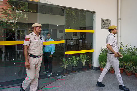 Delhi Police team reaches Maliwal's residence